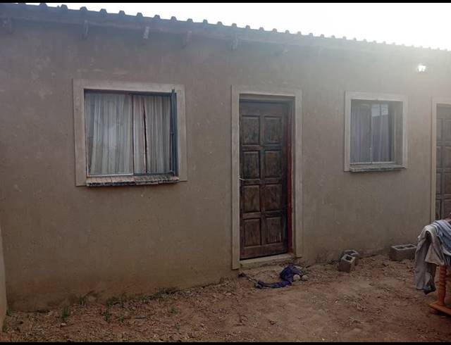 2 BEDROOM HOUSE FOR SALE IN PALM RIDGE